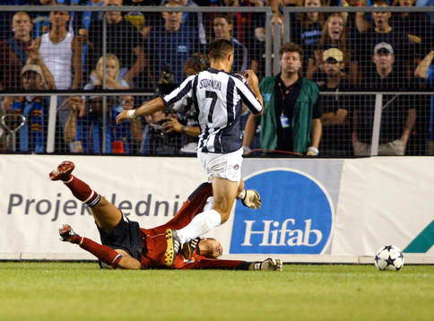 Fotboll, kval till Champions League, Djurgården - Partizan