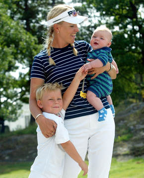 Carin Koch med sönerna Oliver och Simpson