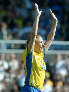  Hanna Ljungberg, Sverige jublar efter att ha gjort 2-1 till Sverige