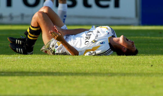 Per Nilsson, AIK . Skada, smärta