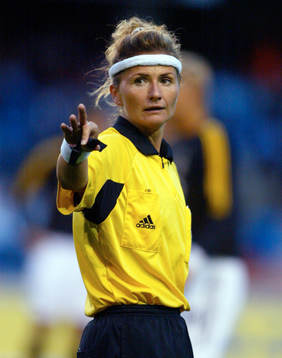  Nicole Petignat, domare.