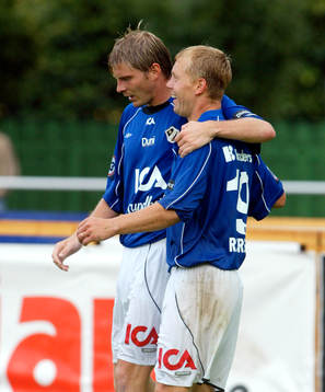 Halmstads två tvåmålskyttar Olle Kullinger och Robert Andersson.