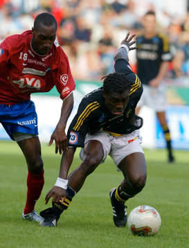 Atiba Hutchinson, Öster och Derek Boateng, AIK