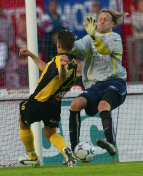 Här skadas Björn Stringheim, Öster