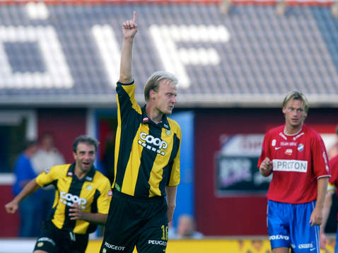  Tremålsskytten Mikael Andersson, Hammarby jubel.