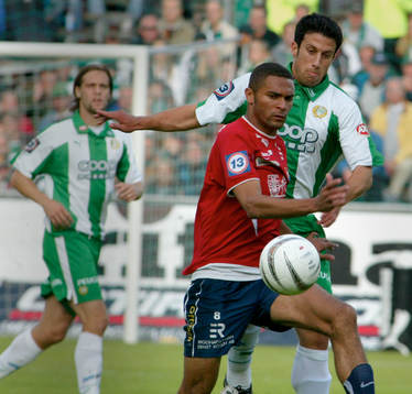 Valter Tomaz Junior, Örgryte i närkamp