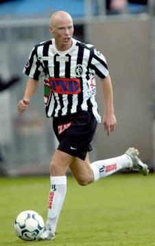 Alexander Farnerud, nyfriserad