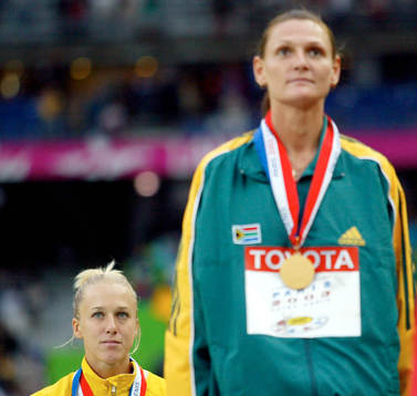 Kajsa Bergqvist tog brons och Hestrie Cloete, Sydafrika vann