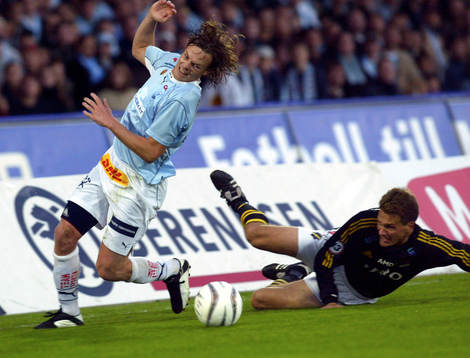 Andreas Yngvesson, Malmö lämnar Gary Sundgren, AIK på