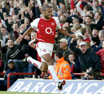  Thierry Henry, Arsenal, jubel efter det avgörande målet.