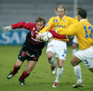 Forward hängder på IFK Malmö, här målskytten Johan