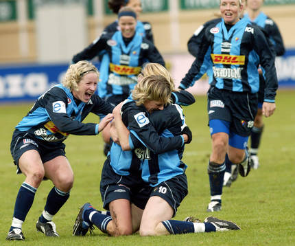  Djurgården/Älvsjö Svenska Mästare 2003:  Victoria Svensson, jubel.