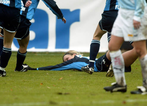  Djurgården/Älvsjö Svenska Mästare 2003. Ulrika Björn jubel.