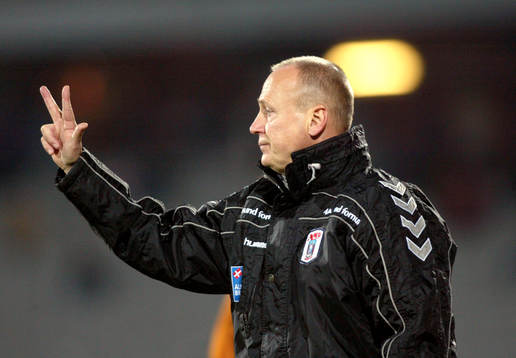 Sören Åkeby, tränare, Århus, debuterar