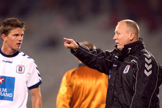 Sören Åkeby, tränare, Århus, debuterar, ger