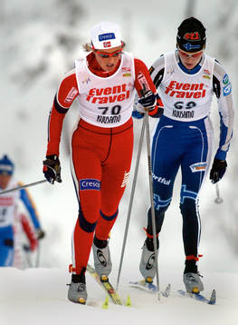 Vibeke Skofterud, Norge går förbi Virpi Kuitunen, Finland