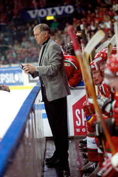 Conny Evensson, tränare,  Frölunda. Bås