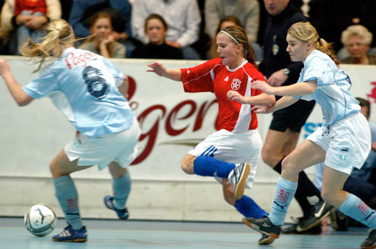 Fotboll, junior, ungdom. Skånecupen. Sjöbo-anfall mot MFF