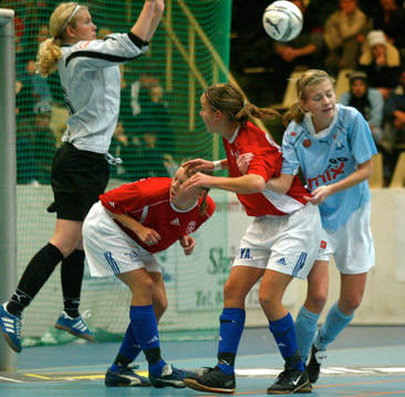 Fotboll, junior, ungdom. Skånecupen. Nära-mål-situation