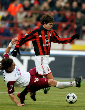 Kaka, Milan fälls av Martin Jiranek, Reggina