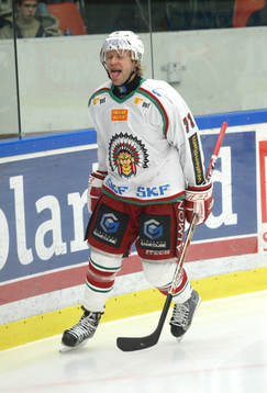 Tomi Kallio, Frölunda, gjorde två mål idag. Jubel