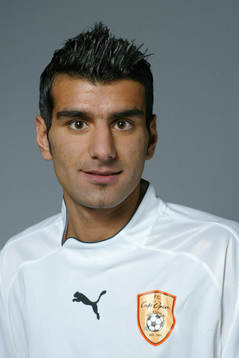  Ozgur Yasar.