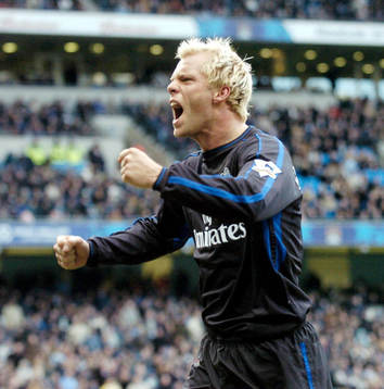  Eidur Gudjohnsen, Chelsea gjorde det avgörande målet. Jubel.
