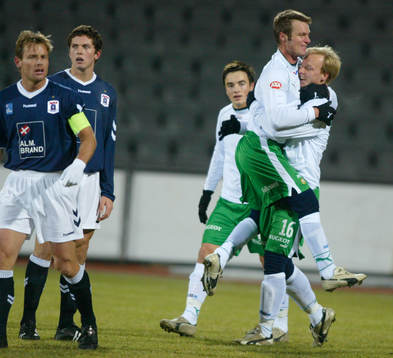  Mikkel Jensen, Hammarby, jubel efter sitt 0-1 mål. Här med Mikael Andersson.