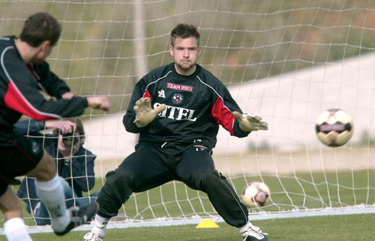 John Alvbåge, målvakt