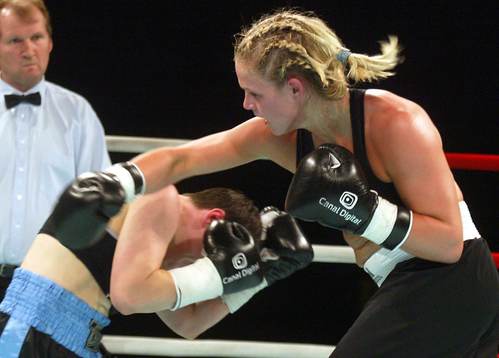 Frida vann sin andra proffsmatch på poäng