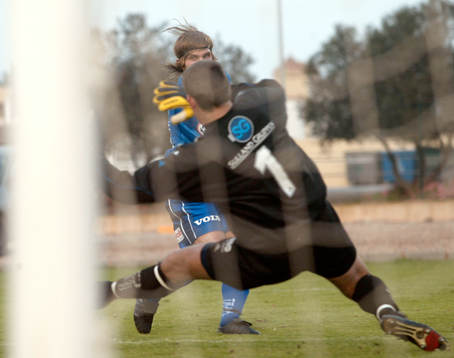 Johan Svensson, Öster framför Raufoss målvakt