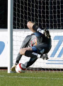 Mattias Hugosson, Gefle (Målvakt, Straff, Straffräddning,