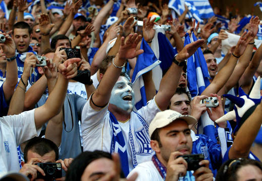 Grekisk lycka på läktaren: Fans, supporter, jubel, glädje