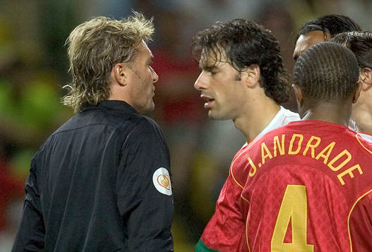 Anders Frisk, domare dömde semifinalen