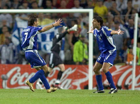  Theodoros Zagorakis och Panagiotis Fyssas, jubel.