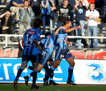  Geert den Ouden, Djurgården gratuleras efter 3-2 målet. Jubel.