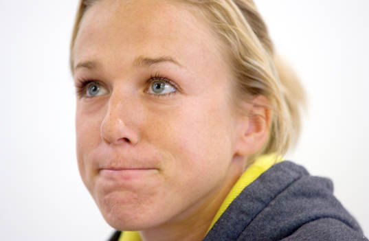 Friidrott, Kajsa Bergqvist, skadad hälsena, presskoferens