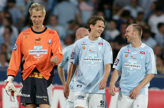 Mattias Asper, Jon Jönsson och Niklas Skoog glada