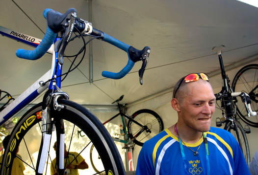 OS, Cykel, Linja, Magnus Bäckstedt, Sverige, bröt på elfte varvet.