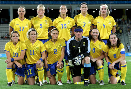  Laguppställning Sverige.Anna Sjöström, Kristin Bengtsson, Therese Sjögran, Sara Larsson, Hanna Marklund. Främre raden: Hanna Ljungberg, Victoria Svensson, Karolina Westberg, Caroline Jönsson, Frida Östberg och Malin Moström.
