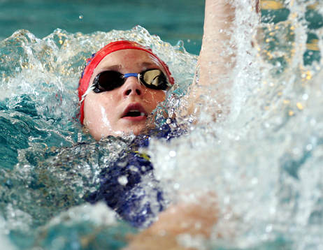 Therese Svendsen, Ran slog nytt svenskt juniorrekkord.