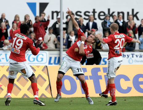  1-0, segermålet, Fabio Augusto. Kalmar siktar nu högt, mot toppen av allsvenskan. Diogo Correa de Oliviera och Robert Stoltz dansar med. Jubel.