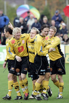 Jubel, Marcus Ekenberg, Mjällby och Robin Cederberg och