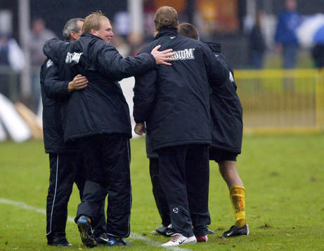 Jubel i Häcken, med tränare Jörgen Lennartsson i spetsen