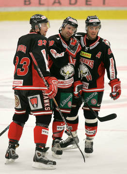 Mikko Louma, Kim Staal och Markus Matthiasson, jubel