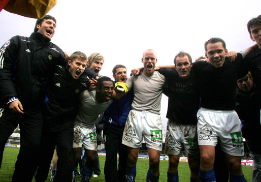  Karl Ståhl, Kalle Ljungberg, Hans Bergh, Joel Cedergren, Jonas Wallerstedt, Fredric Lundqvist, Sundsvall, jubel efter vinsten
