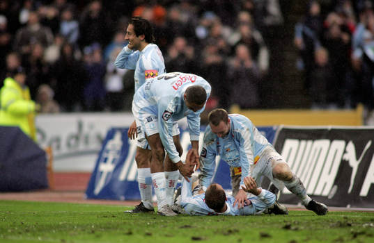  Jon Inge Höiland, Malmö FF (SM-guld, guld, Svenska Mästare, jubel)