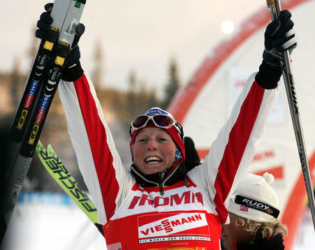 Skidor, World Cup. Norska Kine Beate Björnaas,som åkte