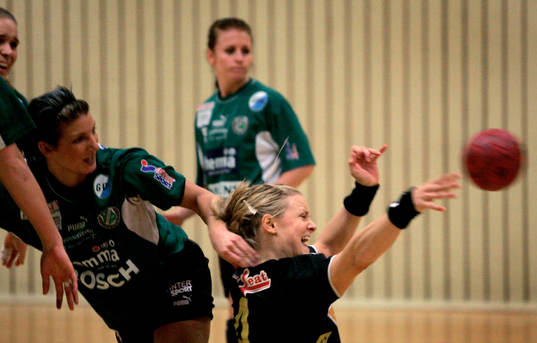  Maria Lindqvist, S‰vehof skjuter. 