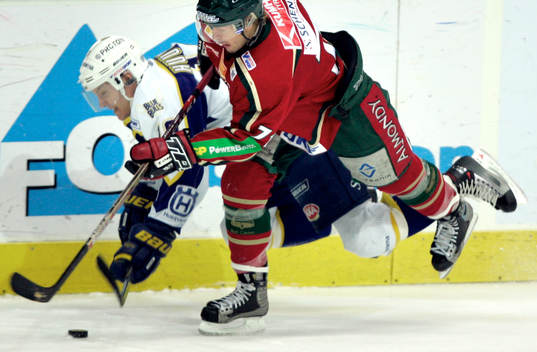 Tomi Kallio, Frˆlunda och Anders Huusko, HV71